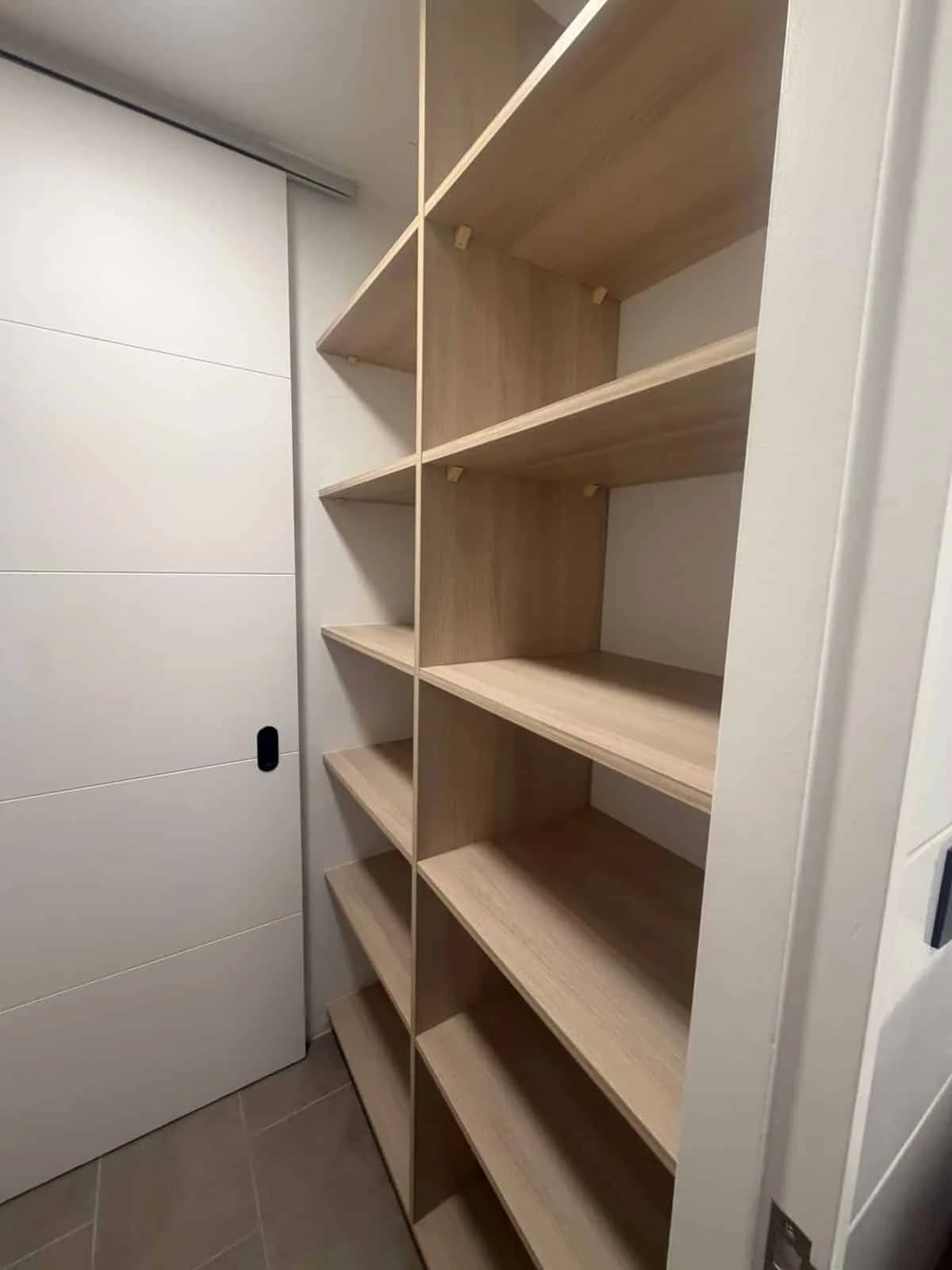 Amplio y elegante depto. de alto estándar 3D+2E+AC 11